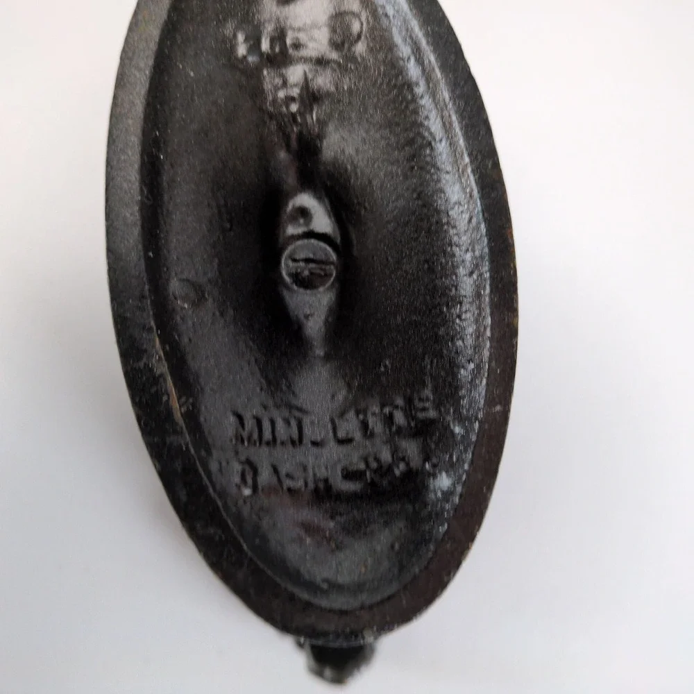 Vintage Minuette Cast Iron Footed Bowl Urn Oil Rubbed Bronze Pedestal Decor